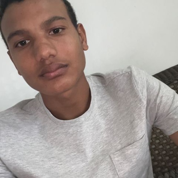 Meet your Posher, Matheus - Picture 1 of 1